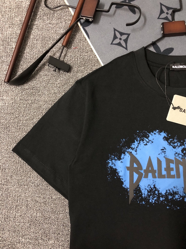 ブランドTシャツ背面デザイン